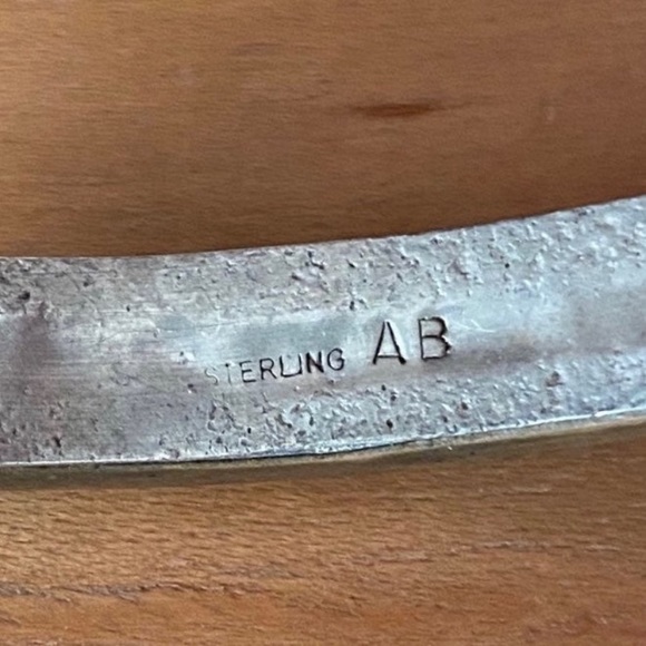 Vintage Sterling Silver Native American Turquoise Cuff Bracelet - Picture 9 of 12